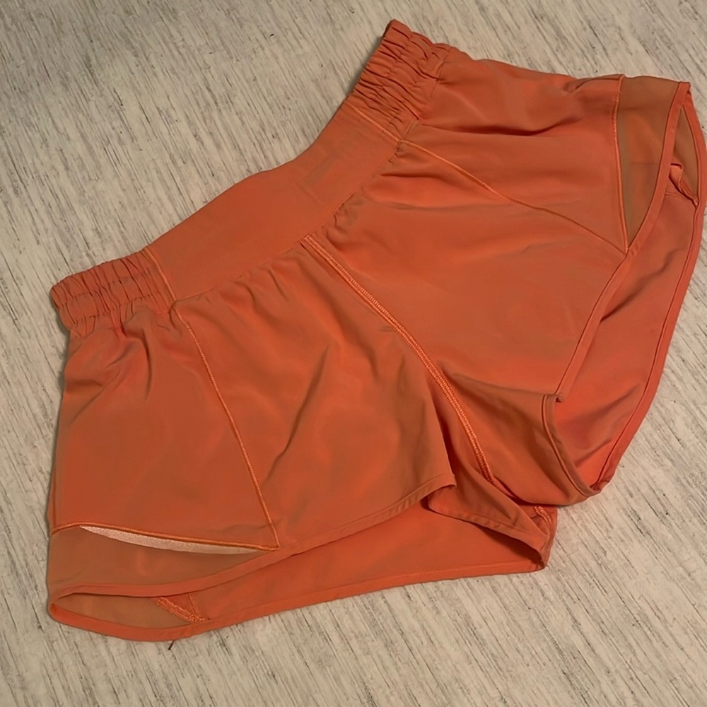 Lululemon Hotty Hot Low Rise 2.5” Shorts